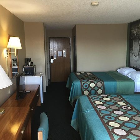 Motel Super 8 By Wyndham Parsons Extérieur photo