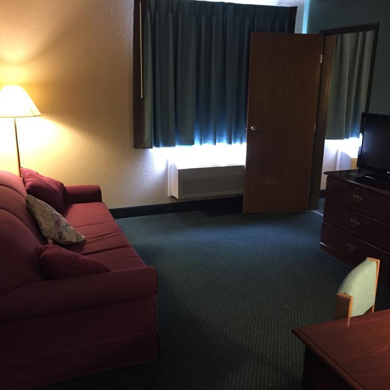 Motel Super 8 By Wyndham Parsons Extérieur photo