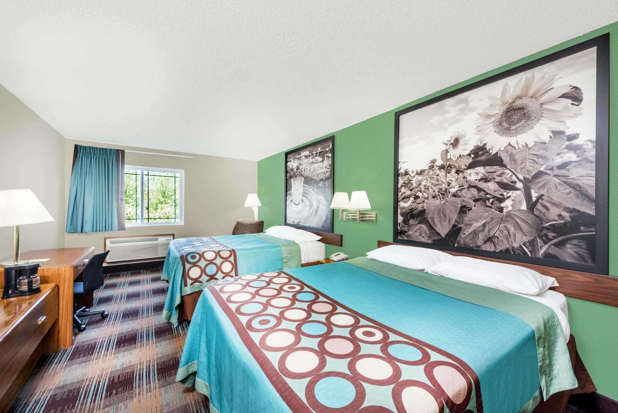 Motel Super 8 By Wyndham Parsons Extérieur photo